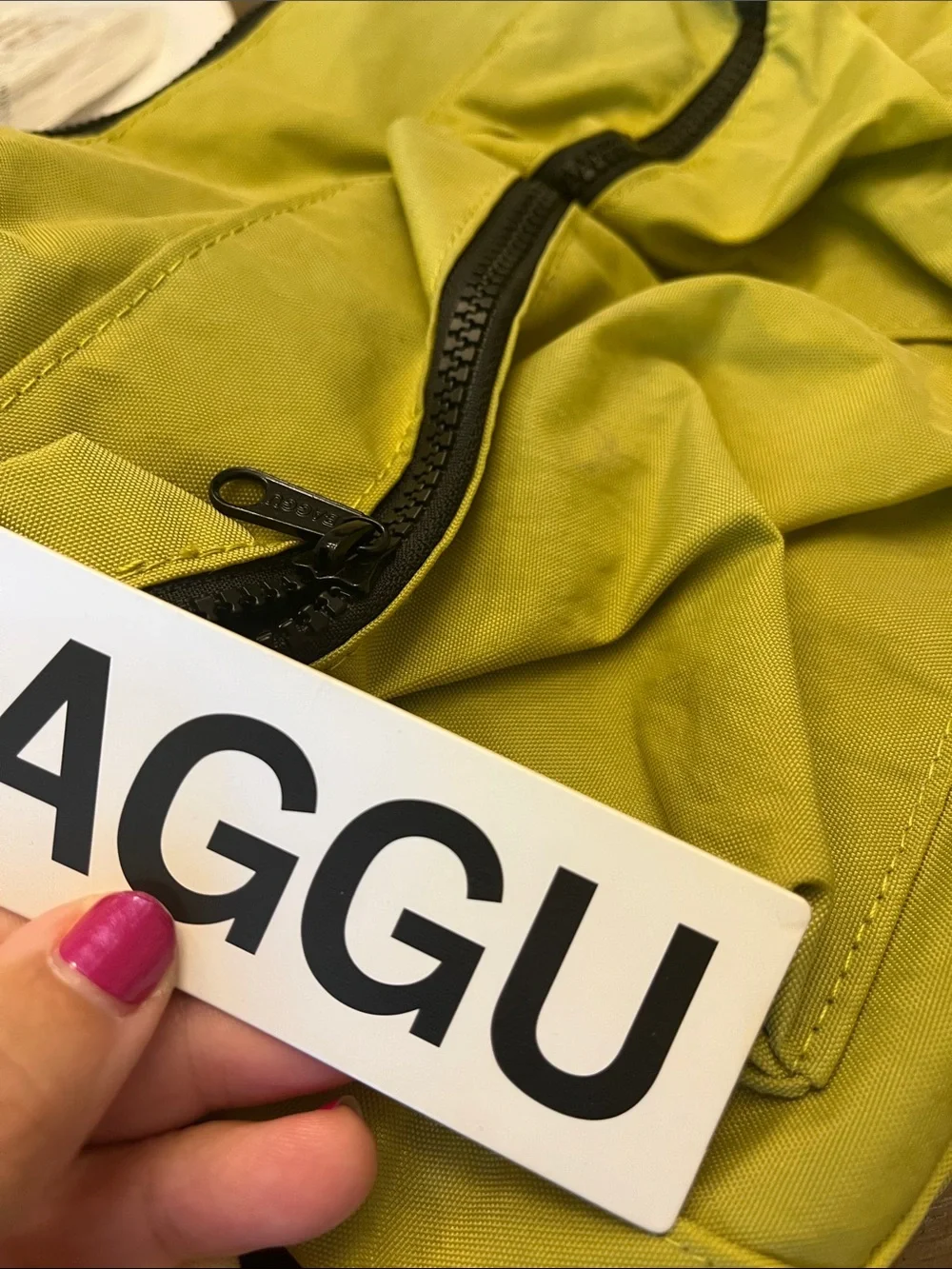 New With Tags Baggu Medium Cargo Crossbody - Lemongrass